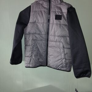 Under Armour Kids Puffer Jacket in Gray and Black